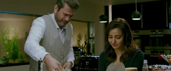 Download Tum Bin 2Hindi Full Movie 480p [400MB] | 720p [1.2GB] | 1080p [4GB] screenshot 2