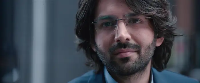 Download Netflix DhamakaHindi Full Movie 480p [400MB] | 720p [1.3GB] | 1080p [2.7GB] screenshot 3