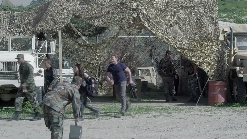 download sharknado 3: oh hell no! (2015) dual audio {hindi-english} extended bluray 480p [300mb] | 720p [850mb] | 1080p [2gb]