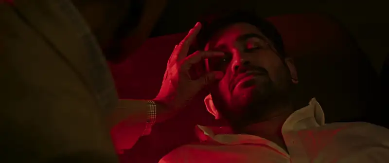 Download Pichaikkaran 2WEB DL ORG. Dual Audio [Hindi – Tamil] Full Movie 480p [500MB] | 720p [1.3GB] | 1080p [3GB] | 2160p [4GB] screenshot 1