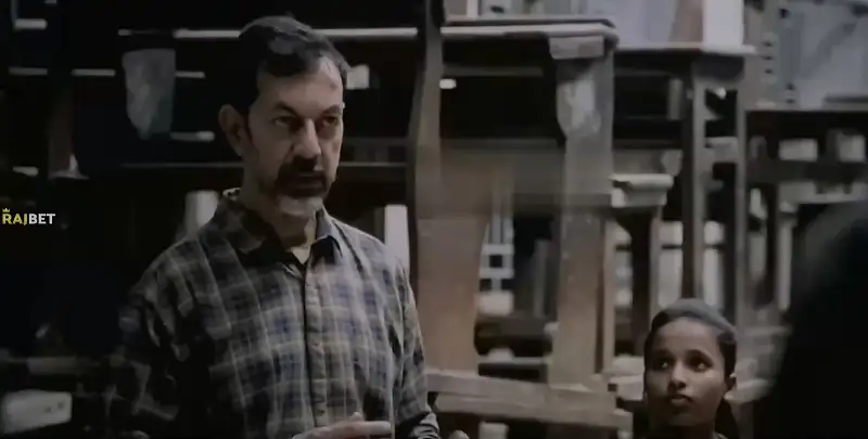 Download Kora KagazzHindi Full Movie HDCAMRip 480p [450MB] | 720p [1GB] | 1080p [2GB] screenshot 3