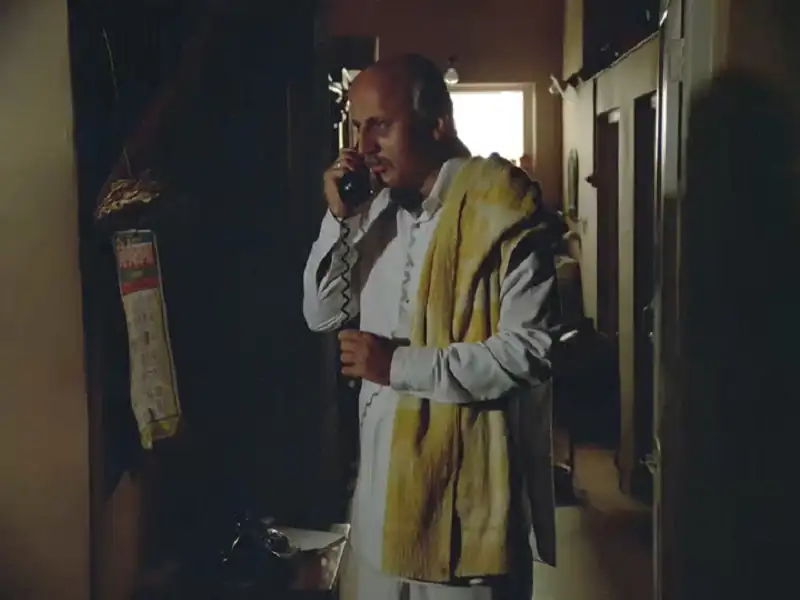 Download SaaranshHindi Full Movie WEB DL 480p [370MB] | 720p [1.2GB] | 1080p [3.6GB] screenshot 1