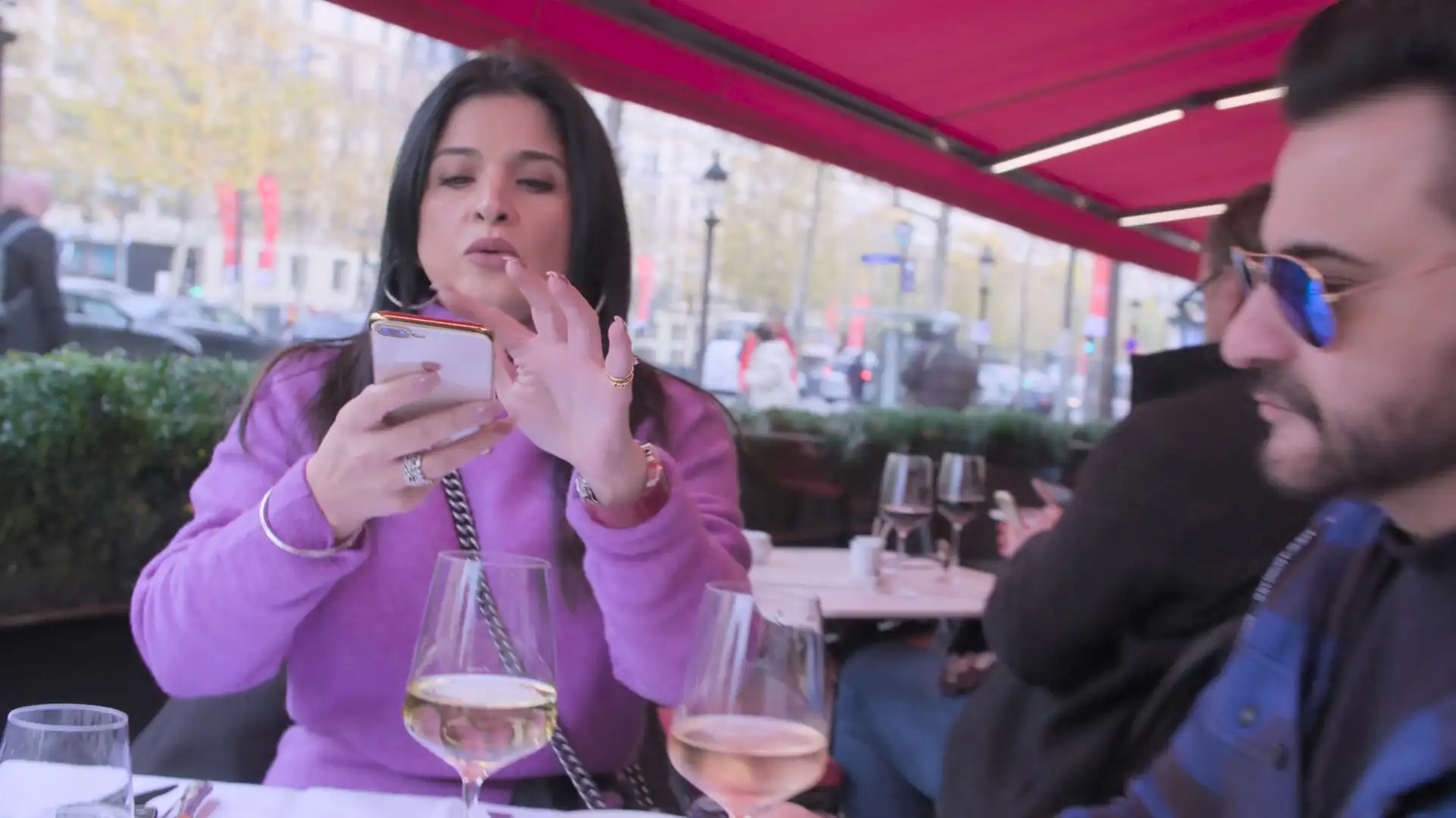 download fabulous lives of bollywood wives (season 1-2) hindi complete netflix web series 480p | 720p hdrip