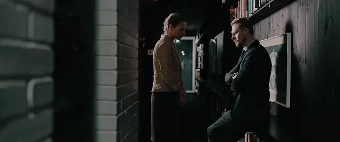 download traitor (season 1 - 2) hindi dubbed complete disney+ hotstar series 480p | 720p | 1080p web-dl