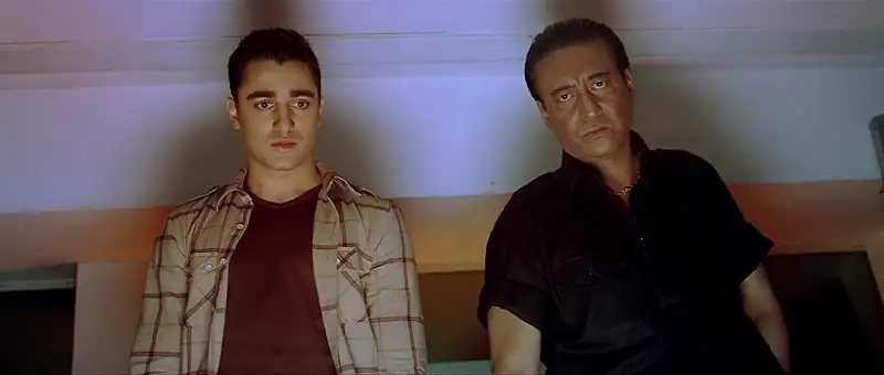 Download LuckAMZN WEBRip Hindi Full Movie 480p [400MB] | 720p [1.2GB] | 1080p [4GB] screenshot 2