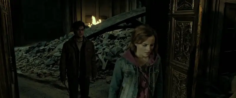 download harry potter and the deathly hallows: part 2 (2011) dual audio {hindi-english} 480p [450mb] | 720p [1.2gb] | 1080p [2.6gb] | 2160p [18gb] 4k uhd