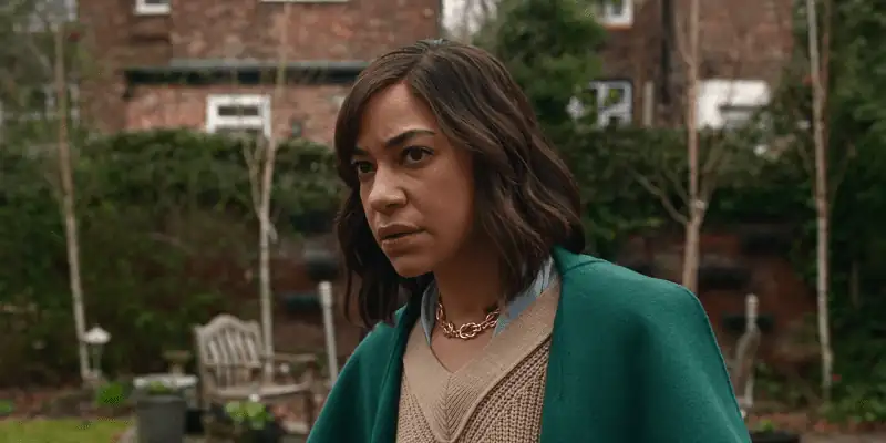 download stay close (season 1) dual audio [hindi-english] complete netflix web series 480p [150mb] | 720p [300mb]