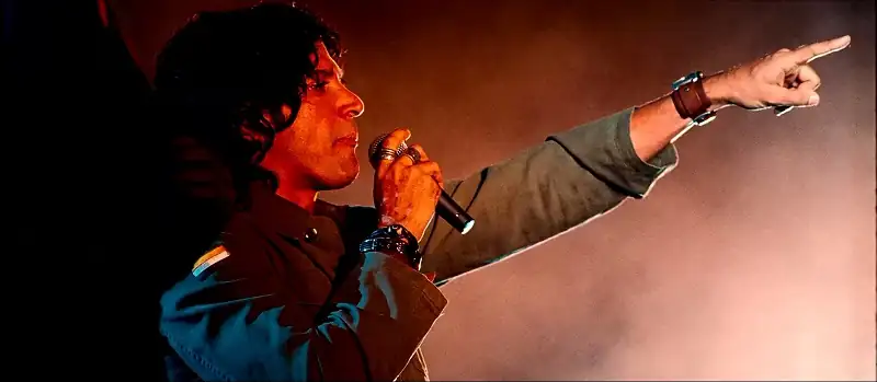 Download Rock OnHindi Full Movie WEB DL 480p [400MB] | 720p [1.2GB] | 1080p [4.3GB] screenshot 6