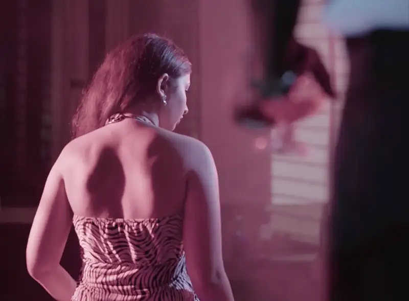 Download ParchhaiyaanHDRip Hindi Full Movie 480p [170MB] | 720p [510MB] | 1080p [1.6GB] screenshot 2