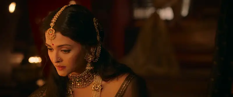 Download Ponniyin Selvan: Part 2AMZN WEB DL ORG [Hindi Dubbed DD5.1] Full Movie 480p [500MB] | 720p [1.5GB] | 1080p [3.2GB] screenshot 6