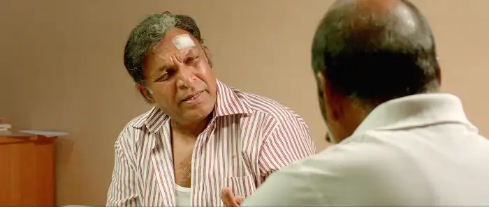 Download Tamilselvanum Thaniyar Anjalum – Courier BoyHindi Dubbed Full Movie 480p [350MB] | 720p [950MB] | 1080p [1.8GB] screenshot 2