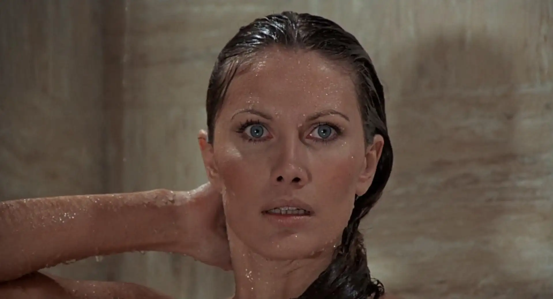 download james bond part 9: the man with the golden gun (1974) dual audio [hindi-english] 480p [300mb] | 720p [1gb] | 1080p [3gb] | 2160p [17gb]