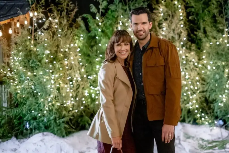 download cranberry christmas (2020) bluray {english with subtitles} full movie 480p [300mb] | 720p [700mb] | 1080p [1.7gb]