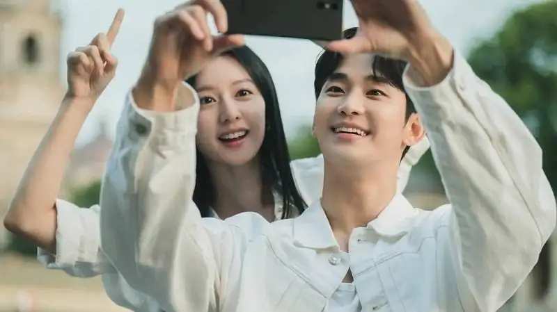 download queen of tears (season 1) complete hindi-dubbed (org) multi-audio full-web series 720p | 1080p nf web-dl – 2024 korean drama series