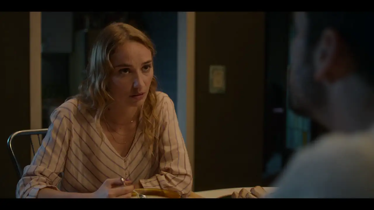 download the paramedic (2020) dual audio {hindi-spanish} netflix movie 480p | 720p web-dl